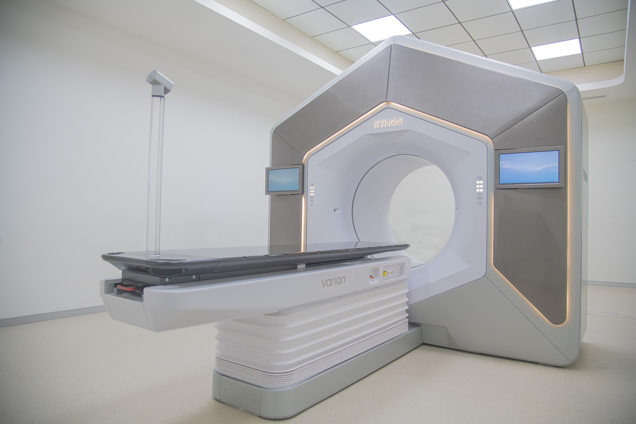 HCG Cancer Hospital Bengaluru sets a new benchmark for Personalized cancer care with a launch of an AI-based adaptive radiation treatment
